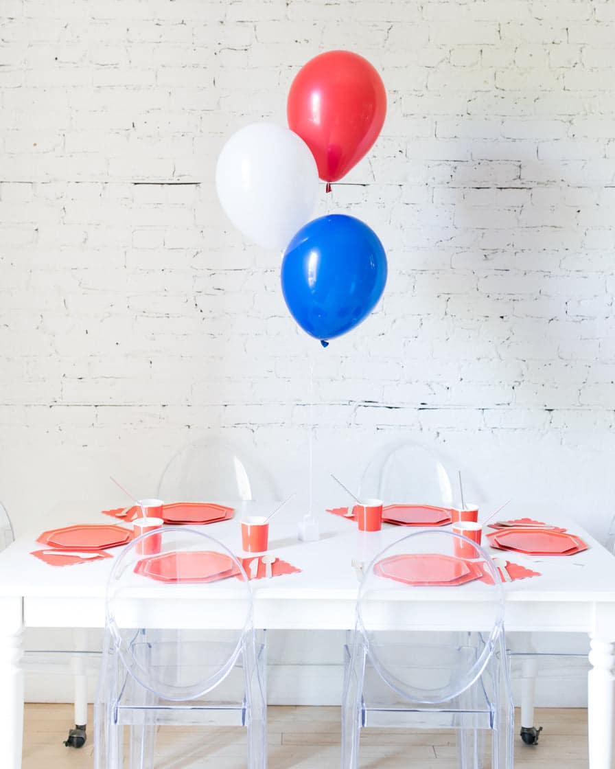 Red, White and Blue 11in Balloons Centerpiece – bouquet of 3 | Rental
