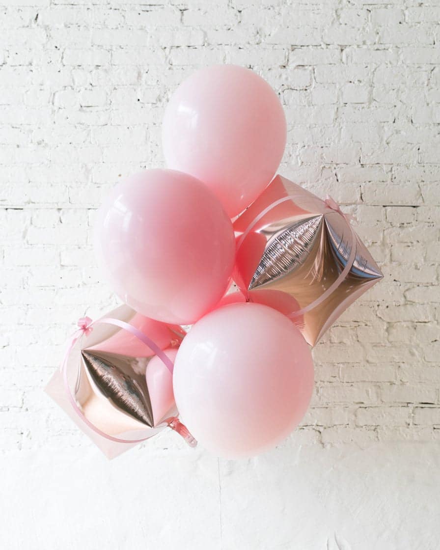 GIFT-Pink Present Bouquet | Rental